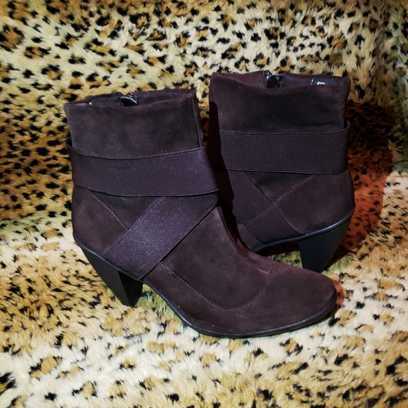 Libby Edelman Shoes - Libby Edelman Boots Womens Size 9M Shoes Brown
